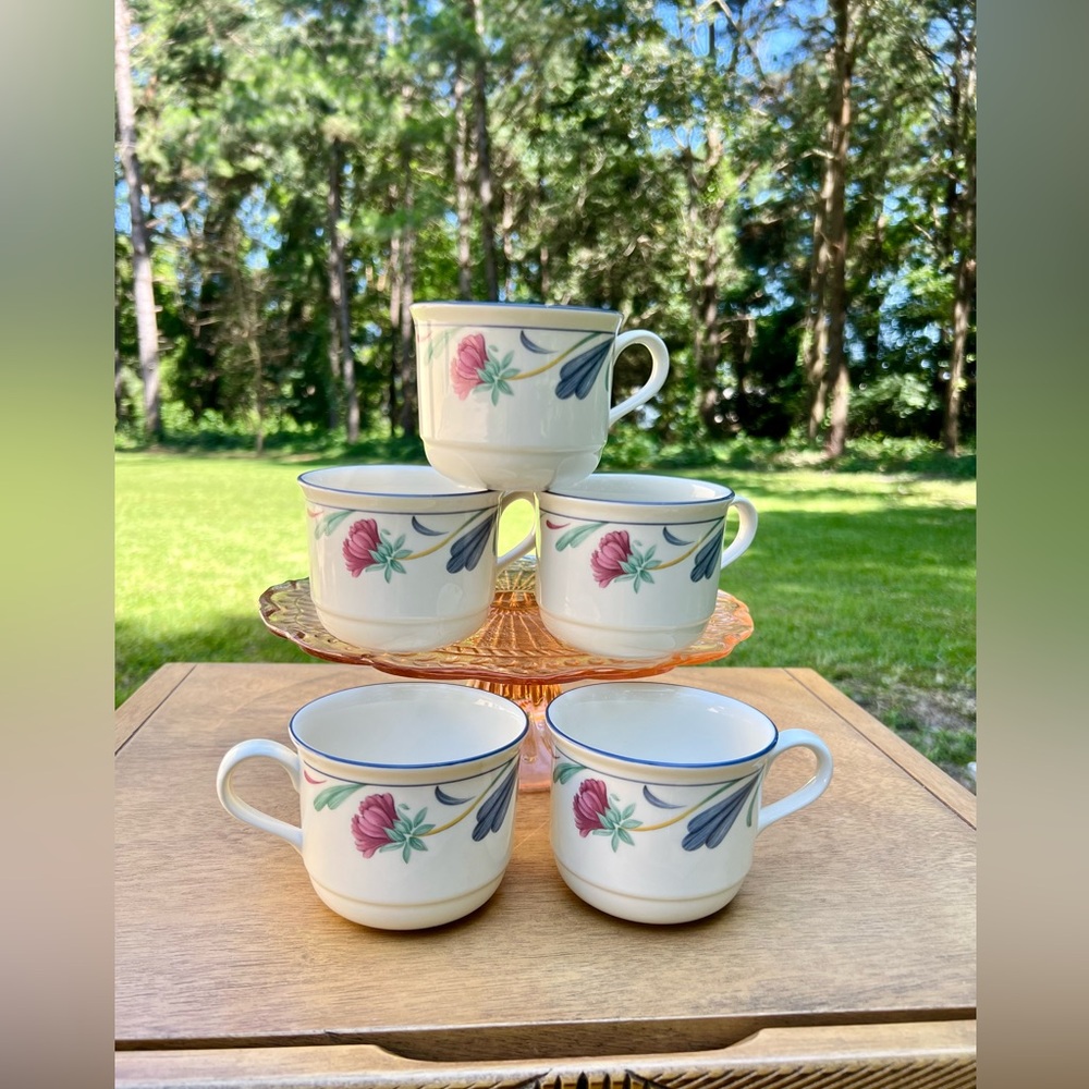 Lenox Chinastone coffee mug set of 5 Poppies on Blue Replacement set EUC